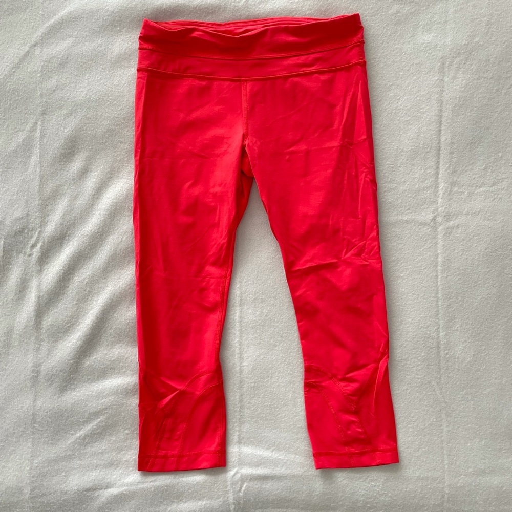 RARE Lululemon Red Run Inspire II Crops